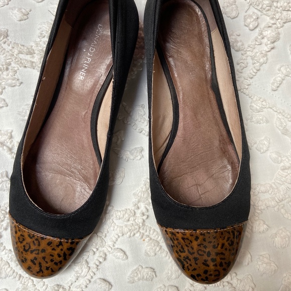 Donald Pliner Julie black crepe elastic with tortoise shell wedge heel size 9.5 - Picture 6 of 8